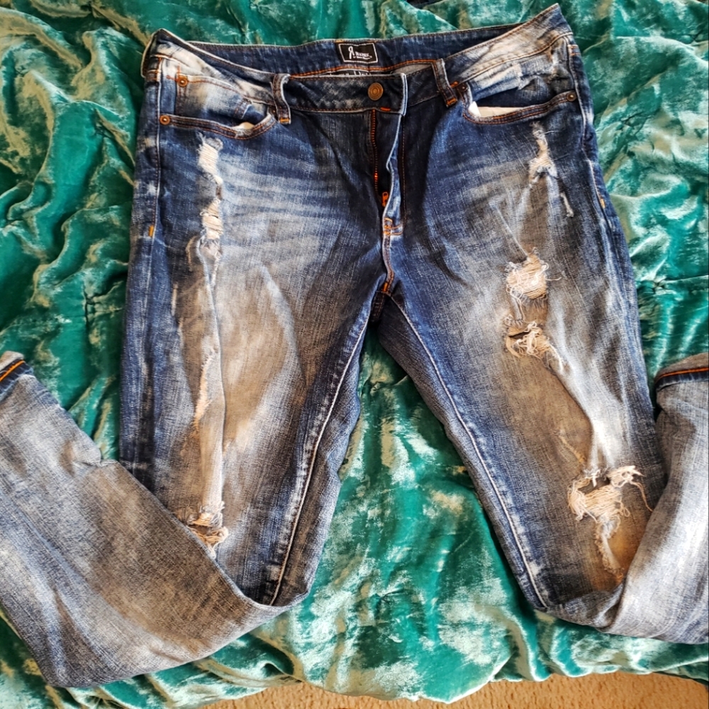 REMIX BY ROCK REVIVAL SKINNY JEANS